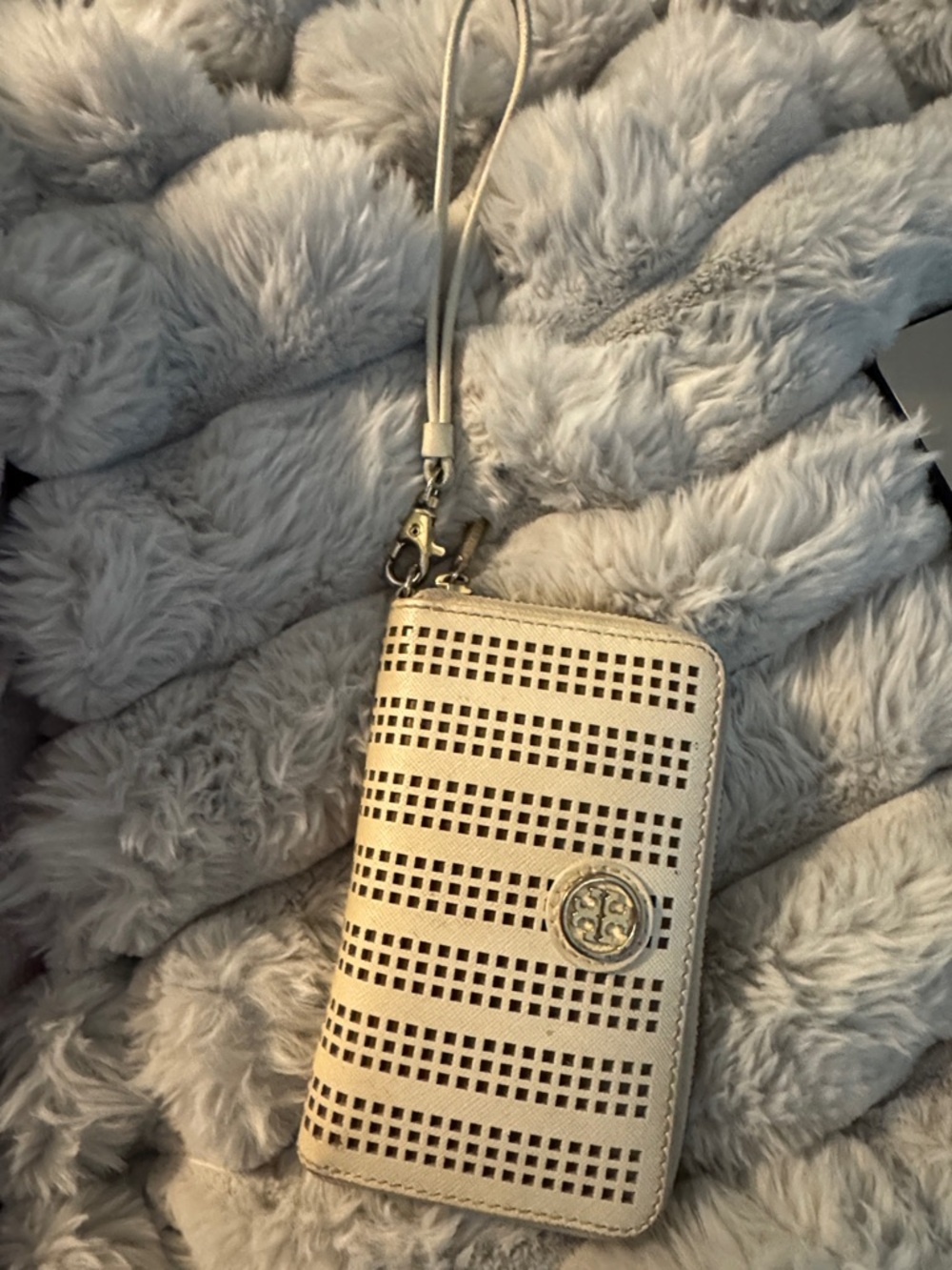 Tory Burch Wristlet Wallet in Light Beige